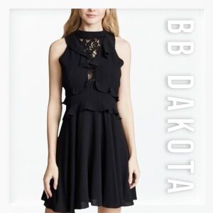 NWT BB Dakota Black Ruffle Plunging Lace Neckline Dress sz 0